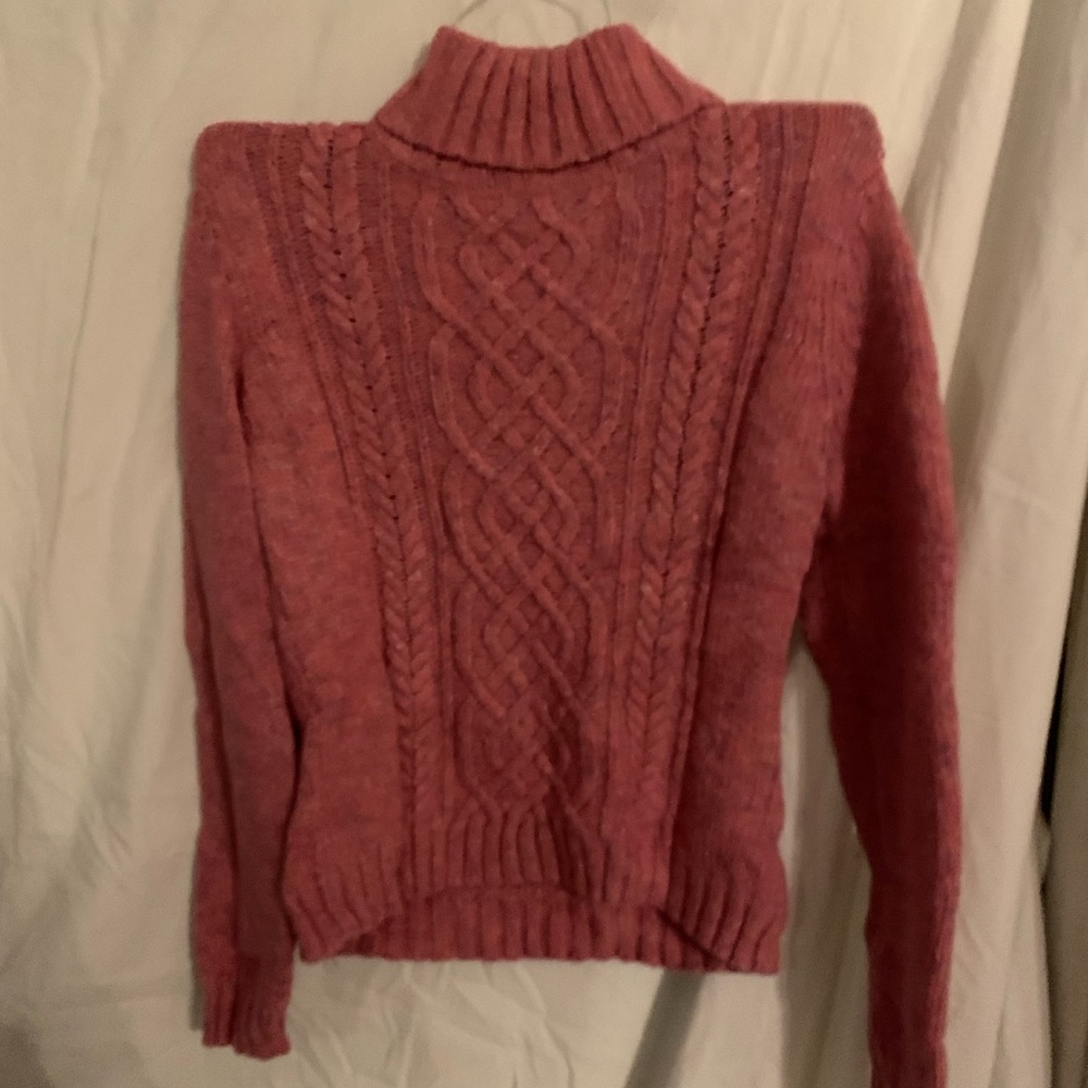 Cute pink sweater ❤️